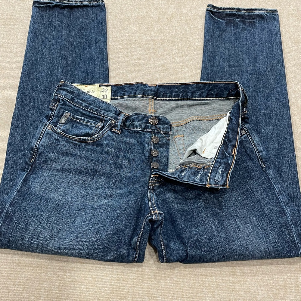 Abercrombie & Fitch Medium Wash Straight Leg Button Fly Denim Blue Jeans Men Boy - Picture 1 of 13
